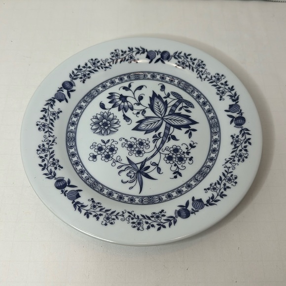 Blue Onion Melamine Floral Bread and Butter Plate set of 4 - Picture 1 of 3